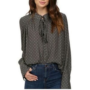 FREE PEOPLE GRAY POLKA DOT PEASANT BUTTON ACCENT BLOUSE TOP SIZE XS